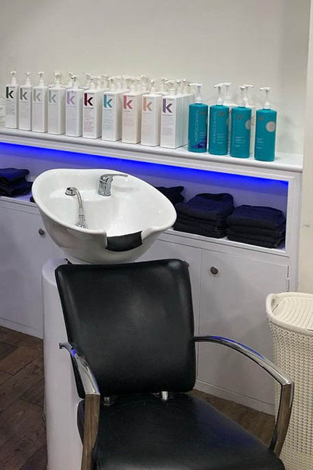 Salon hair washing station